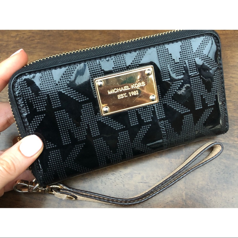 Black Michael Kors Phone Wallet